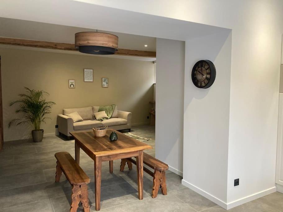 Superbe Appartement Avec Jacuzzi Et Jardin Prive Marlhes Exteriér fotografie